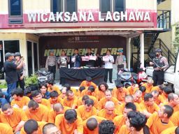 Jelang Hari Raya Idul Fitri 1445 H Polres Tanjung Perak Berhasil Ungkap 55 Kasus Dengan 60 Tersangka
