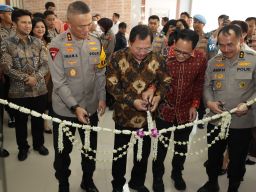 Kapolda Jatim Resmikan Klinik Immunoteraphy Nusantara By Terawan di RS Bhayangkara Surabaya