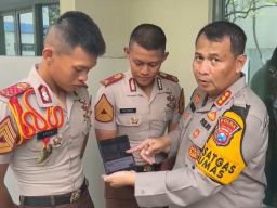 Tiga Orang Tersangka Konten Kreator Video Guru Tugas Ditahan Polda Jatim