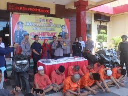 Polres Probolinggo Berhasil Ungkap Dua Kasus Curas, 4 Tersangka Diamankan
