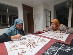 PLN untuk rakyat, PLN Raih 43 Penghargaan di Nusantara CSR Awards 2025, Terima Predikat Platinum SDGs