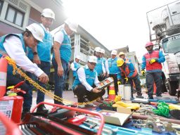 PLN Icon Plus dan PLN Grup Jatim Perkuat Kesiapan Kelistrikan dan Konektivitas Jelang Nataru 2025-2026