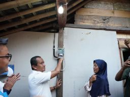 Capaian PLN Dukung Pemerataan Energi, Lisdes dan BPBL Perluas Akses Listrik untuk Masyarakat