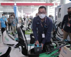 Bukti Keseriusan Dukung Kendaraan Listrik, PLN Hadirkan SPBKLU di IIMS 2022