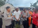 Polisi dan Tim Basarnas Berhasil Selamatkan Tiga Warga Yang Terseret Ombak di Pantai Payangan Jembe