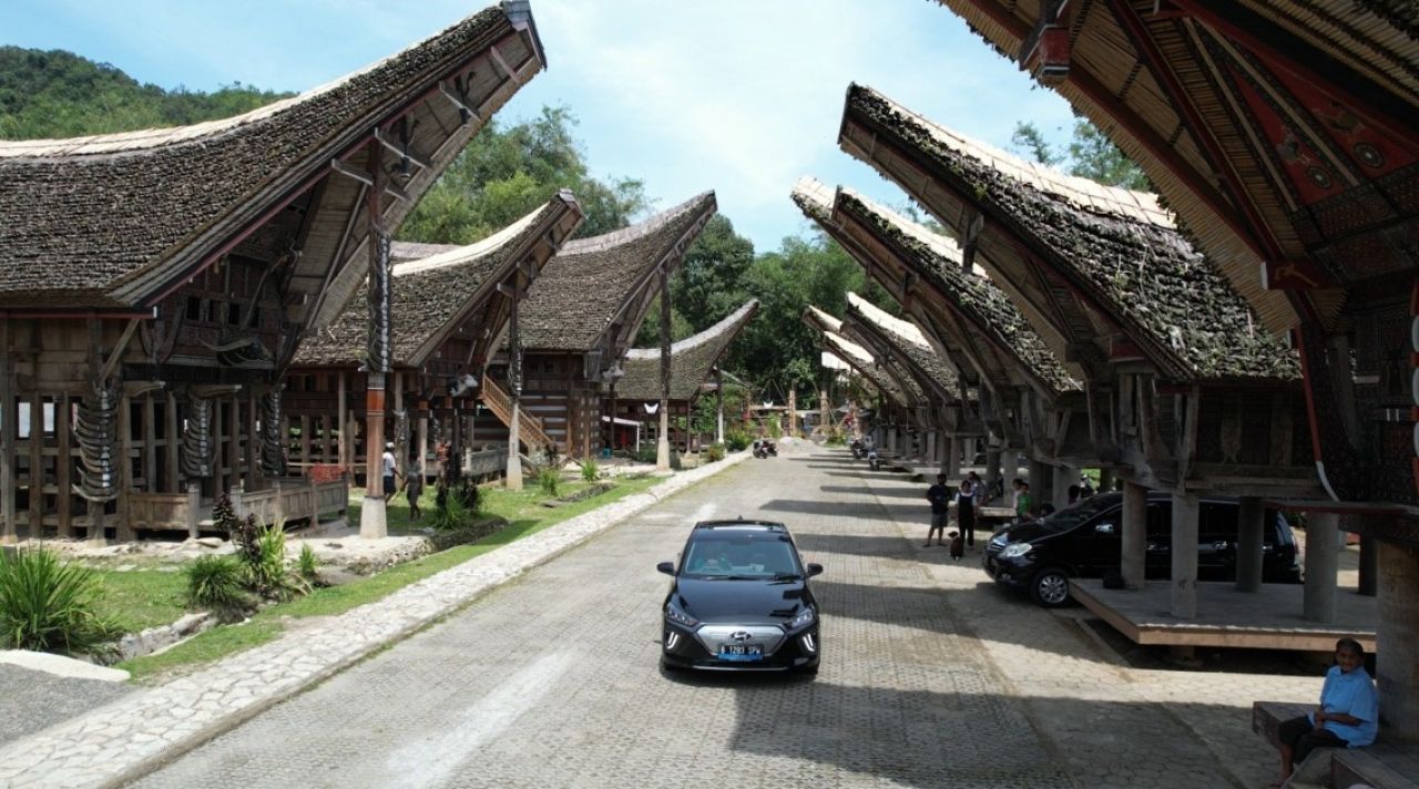 Dukung Green Tourism di Kawasan Wisata Toraja, PLN Siapkan 100 Persen Listrik Hijau dari Potensi Hyd