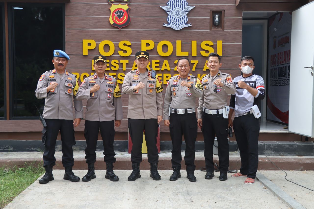 Wakapolres Cirebon Kota Cek Kesiapan Beberapa Titik Pos Pam dan Pos Yan Mudik