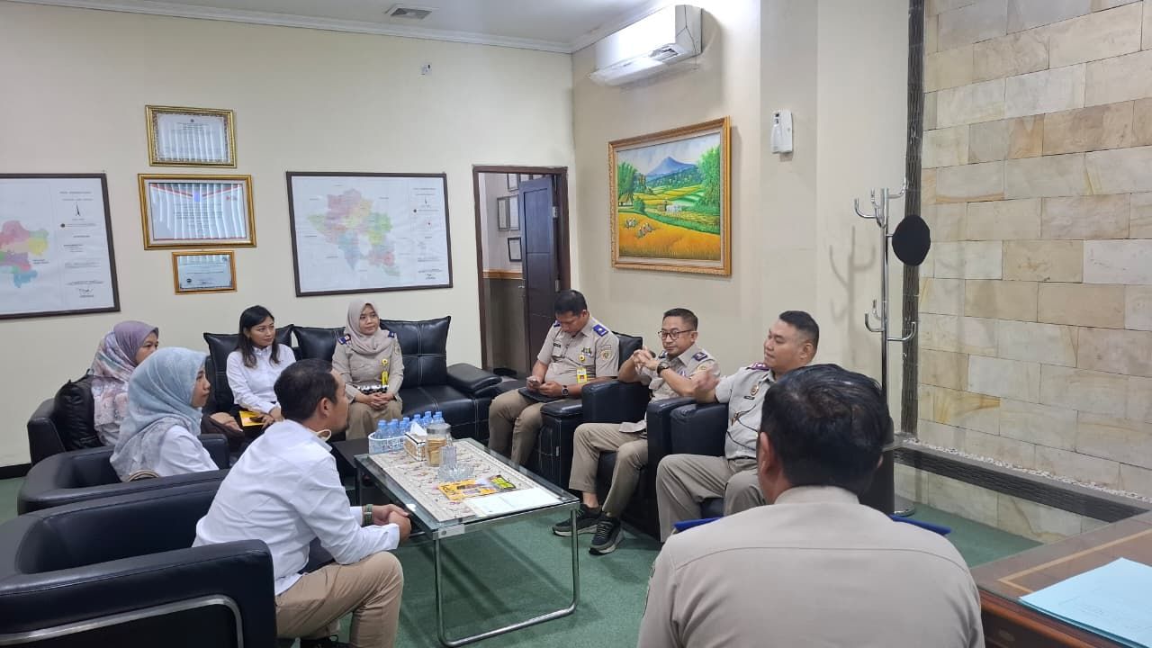 Sinergi BPN Kab. Semarang dan PT PLN (Persero) UIP JBTB Tuntaskan 100 Persen Sertipikasi Aset Jalur SUTET 500 kV Ungaran-Pedan di Wilayah Kabupaten Semarang