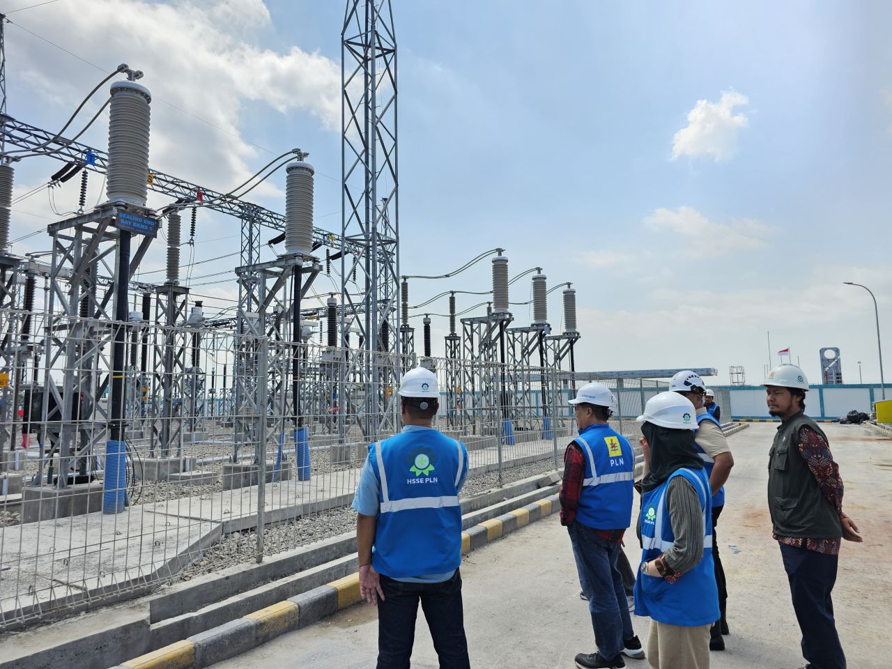 Dukung Pertumbuhan Kawasan Industri Gresik, GM PLN UIP JBTB Tinjau Langsung Progres Pembangunan Gardu Induk 150 kV Bungah