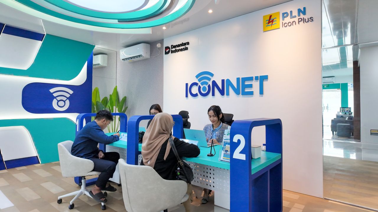 PLN Icon Plus Jatim Perkuat Layanan Frontliner ICONNET, Wujudkan Customer Experience 100 Selaras Semangat Danantara