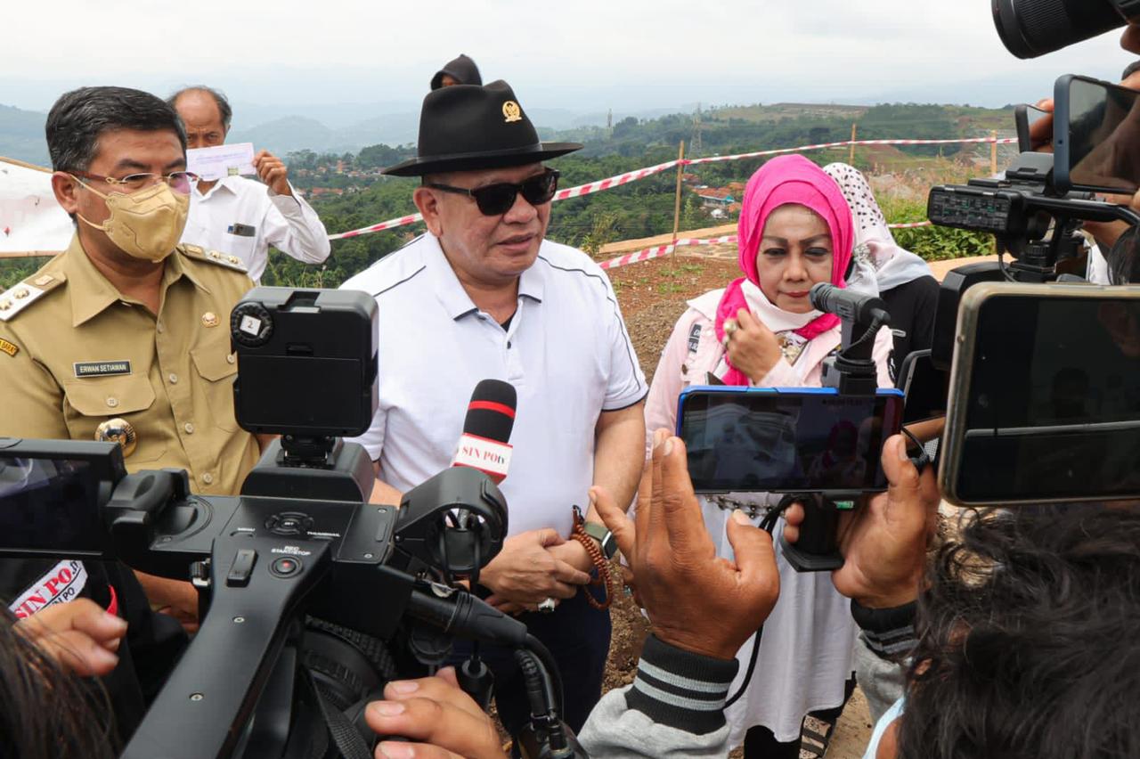 Temui Warga Korban Penggusuran Tol Cisumdawu, Ketua DPD RI Desak Pembayaran Diselesaikan