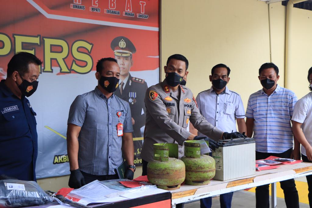 Polisi Berhasil Ungkap Pencurian Battery Tower BTS di Tuban, 3 Residivis Diamankan
