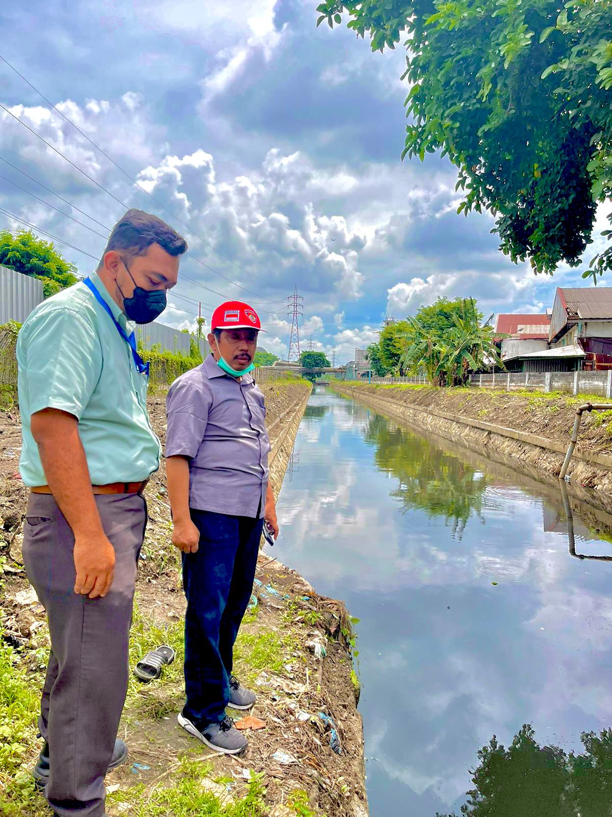 Kepedulian PT. Dayasa Aria Prima Normalisasi Kali Tengah Bantu Atasi Banjir di Wilayah Desa Sumput