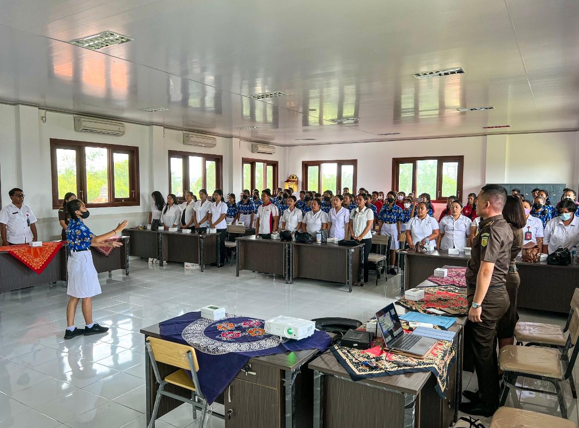 Kegiatan Jaksa Masuk Sekolah di SMPN 1 Abiansemal