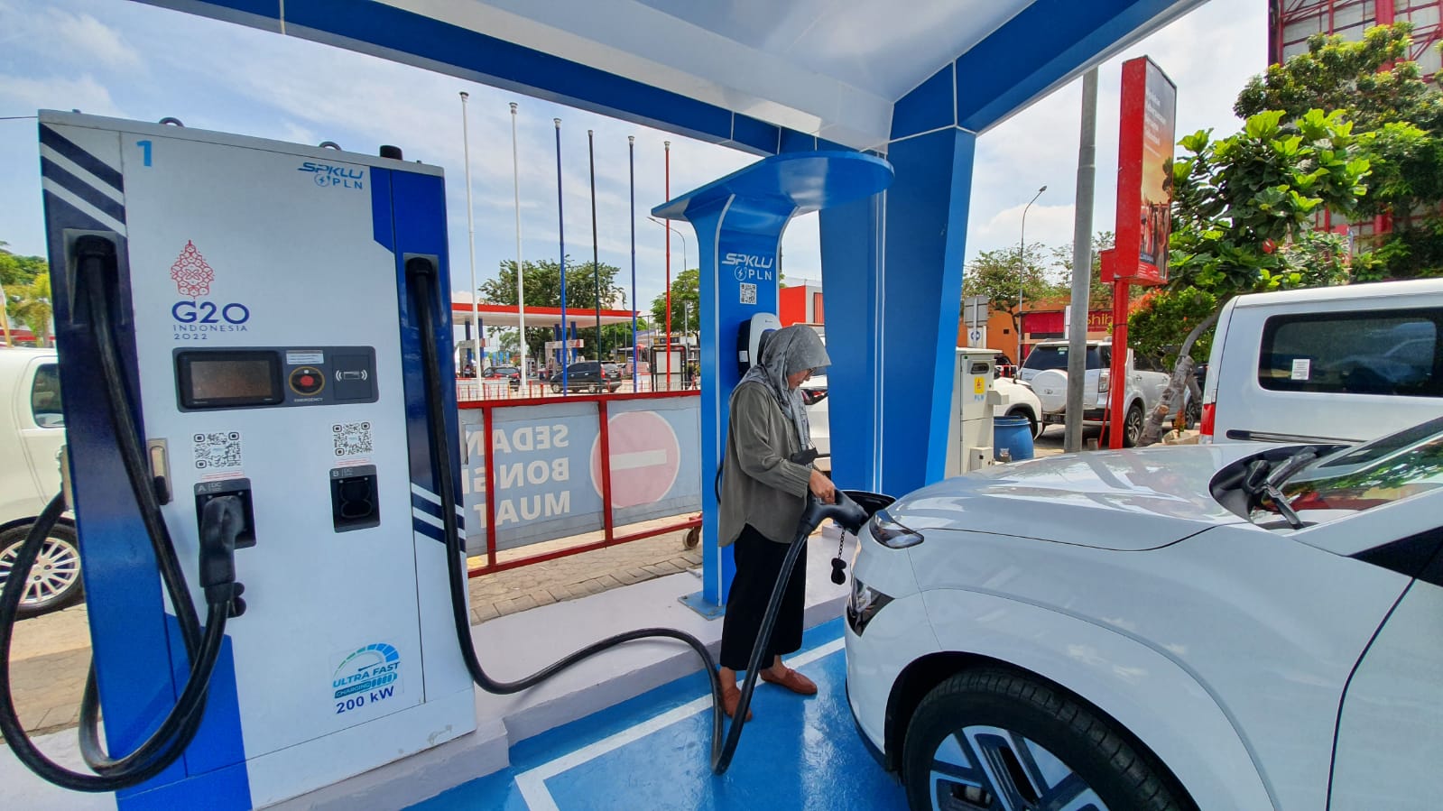 SPKLU PLN di Jalur Utama Mudik 2023 Siap Layani Kebutuhan Charging Cepat Pengguna Mobil Listrik