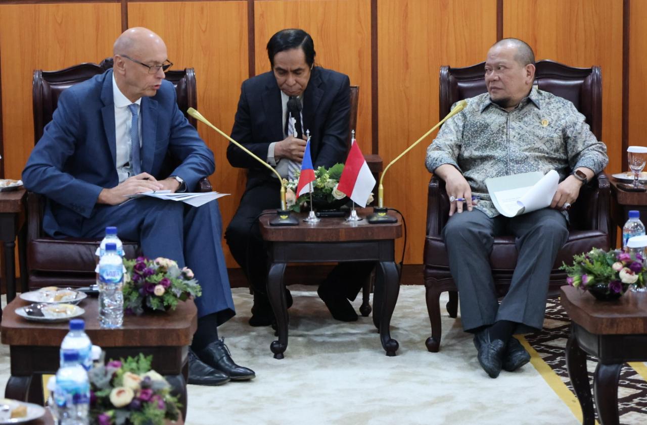 Bertemu Dubes Ceko, Ketua DPD RI Tekankan Kerjasama Bisnis Dua Negara Perlu Libatkan UMKM